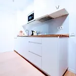 Cozy & Terrace Apartament5 *