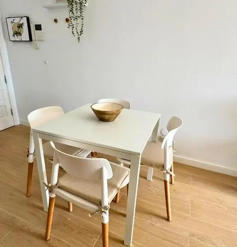 Cozy & Terrace Apartament5 로스크리스티아노스