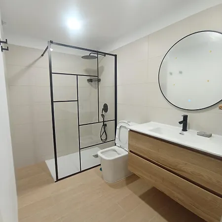 아파트 Cozy & Terrace Apartament5 *