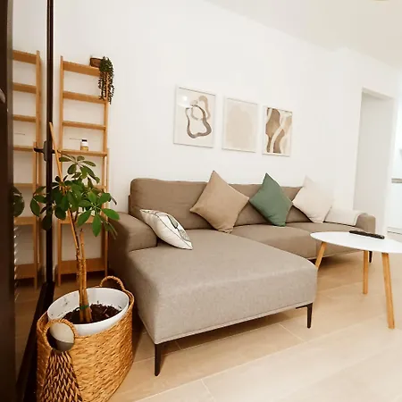 Cozy & Terrace Apartament5 *