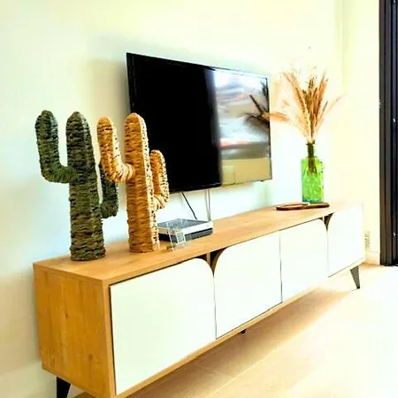 Cozy & Terrace Apartament5 *