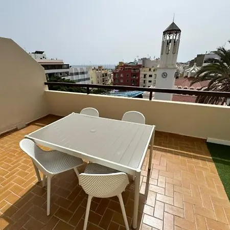 Cozy & Terrace Apartament5 * 로스크리스티아노스