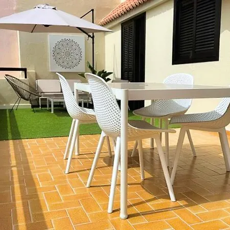 아파트 Cozy & Terrace Apartament5 *